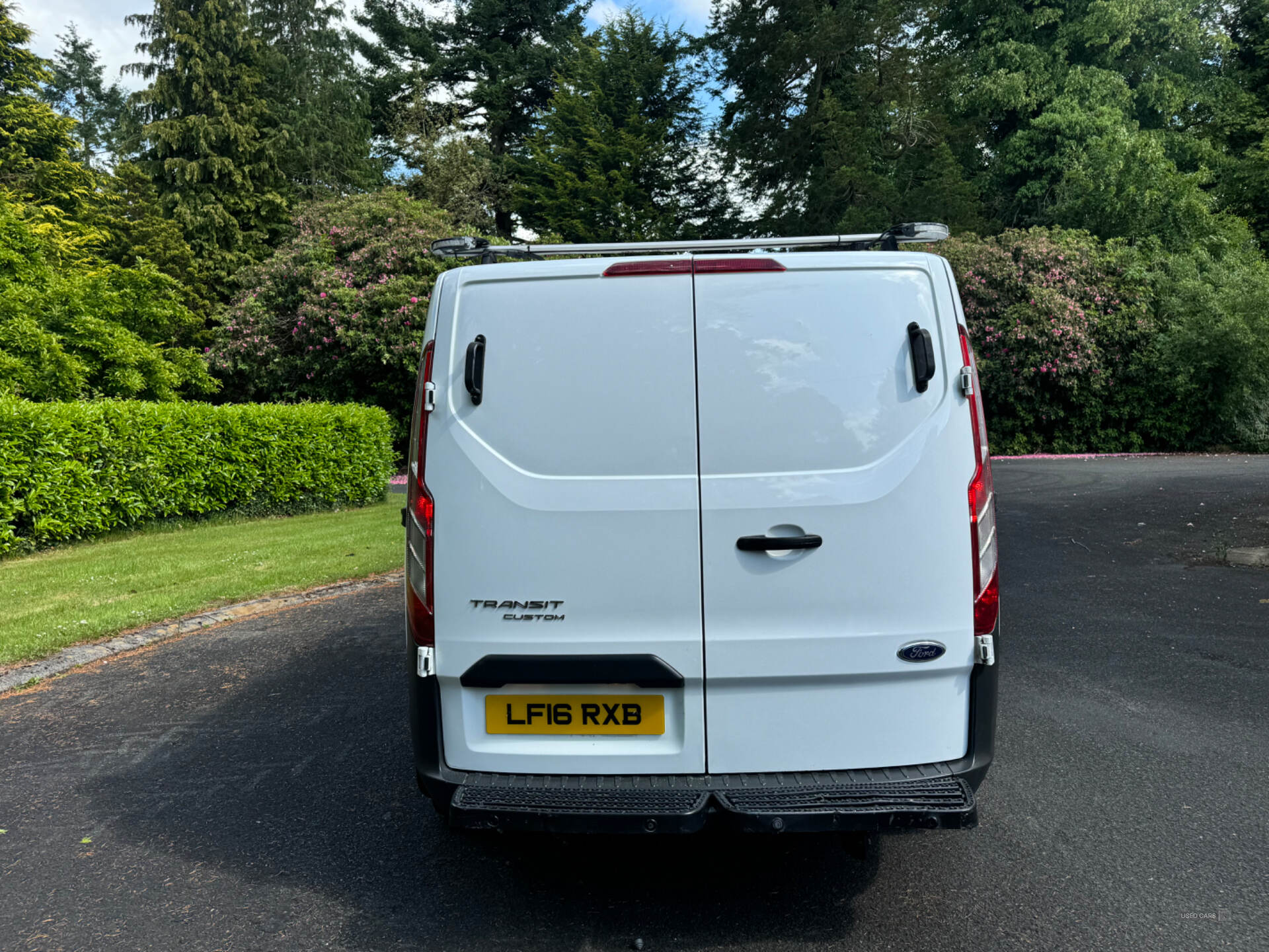 Apr 2016 Ford Transit Custom 2.2 TDCi 100ps Low Roof Van ECOnetic