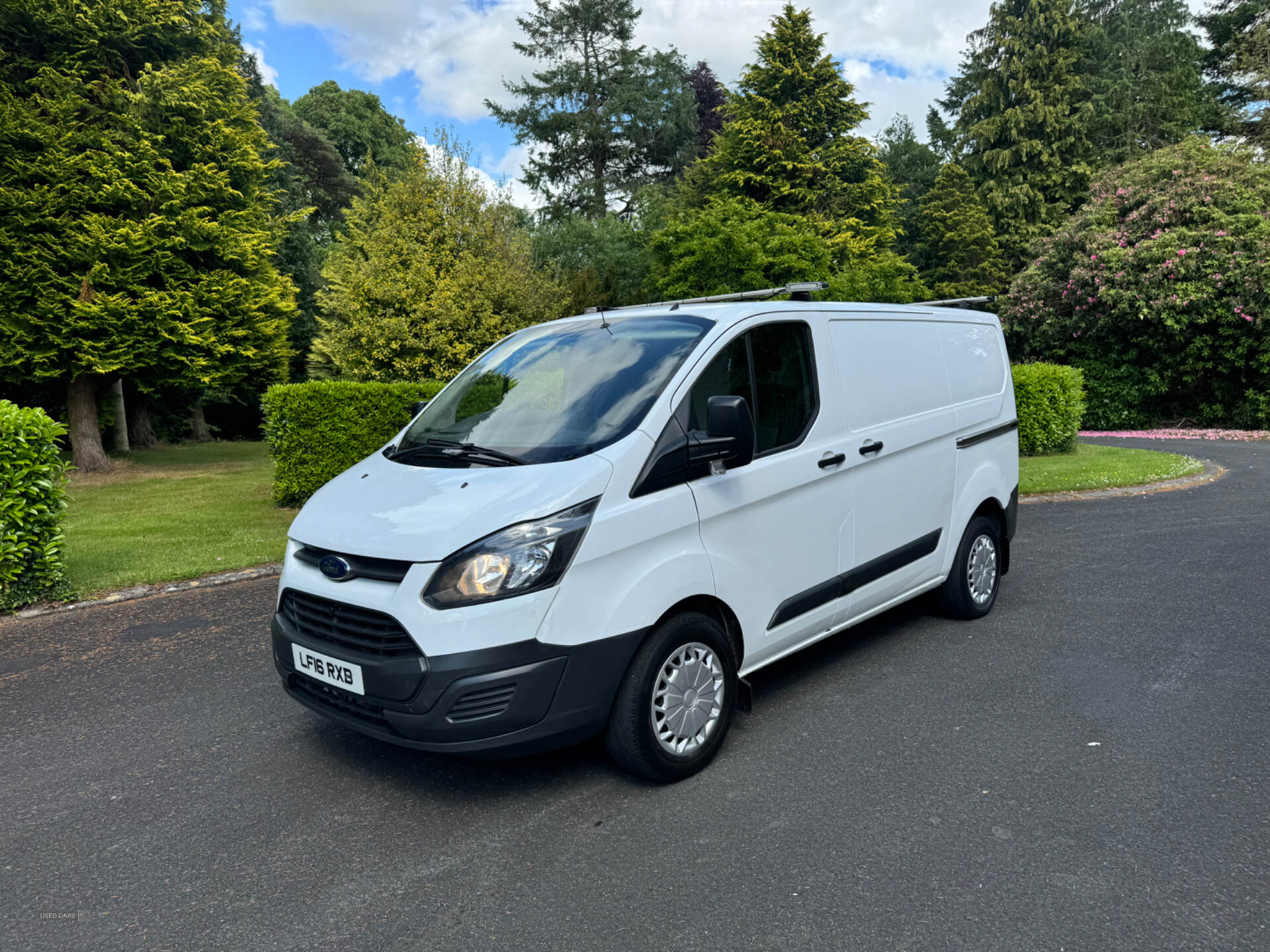 Apr 2016 Ford Transit Custom 2.2 TDCi 100ps Low Roof Van ECOnetic