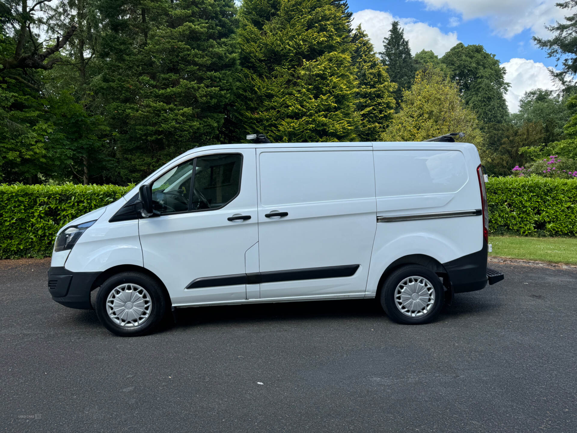 Apr 2016 Ford Transit Custom 2.2 TDCi 100ps Low Roof Van ECOnetic