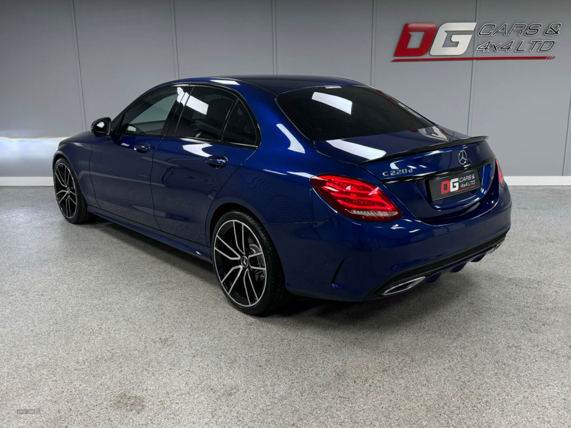 Jun 2017 Mercedes C-Class C220d AMG Line 4dr 9G-Tronic