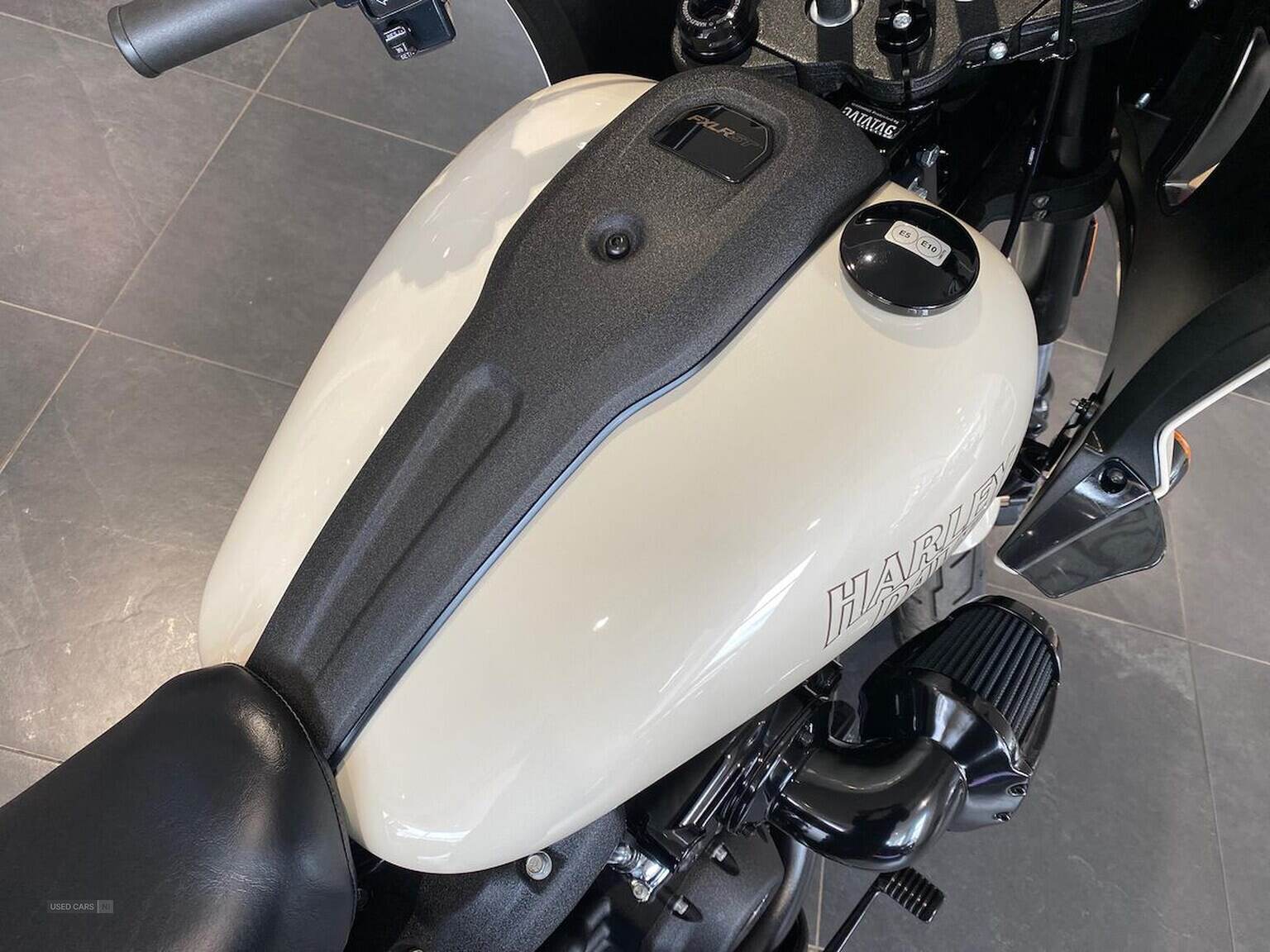 2023 Harley-Davidson LOW Fxlrst Colour Option (23My)
