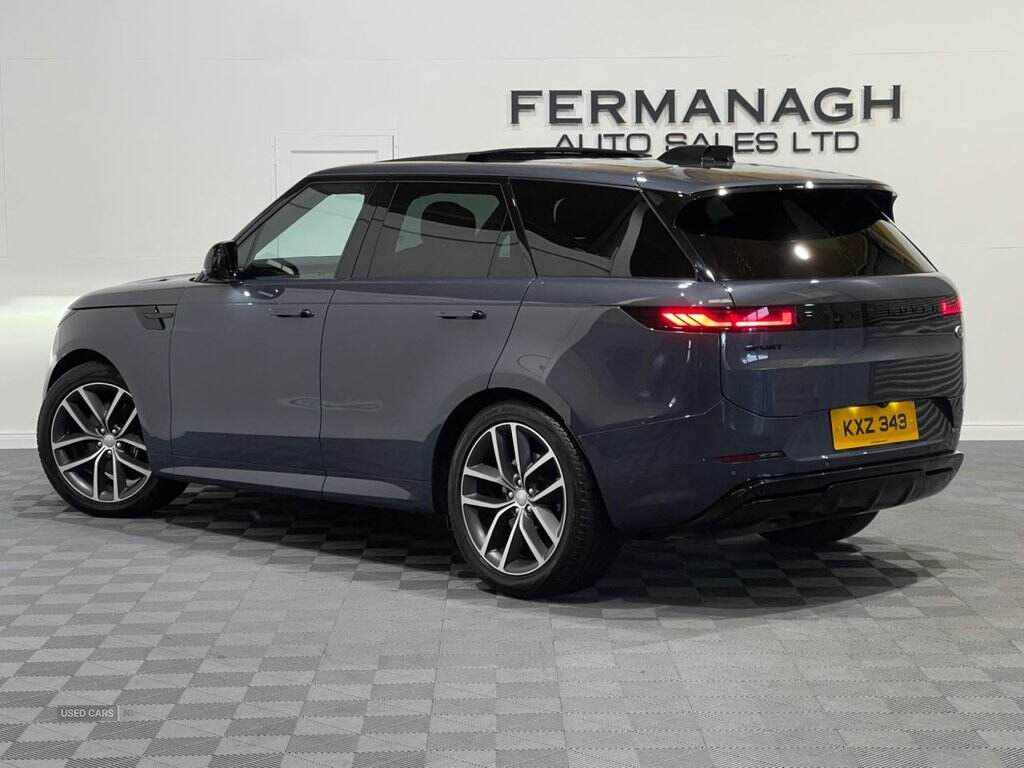 Sep 2023 Land Rover Range Rover Sport 3.0 D300 Dynamic SE 5dr Auto
