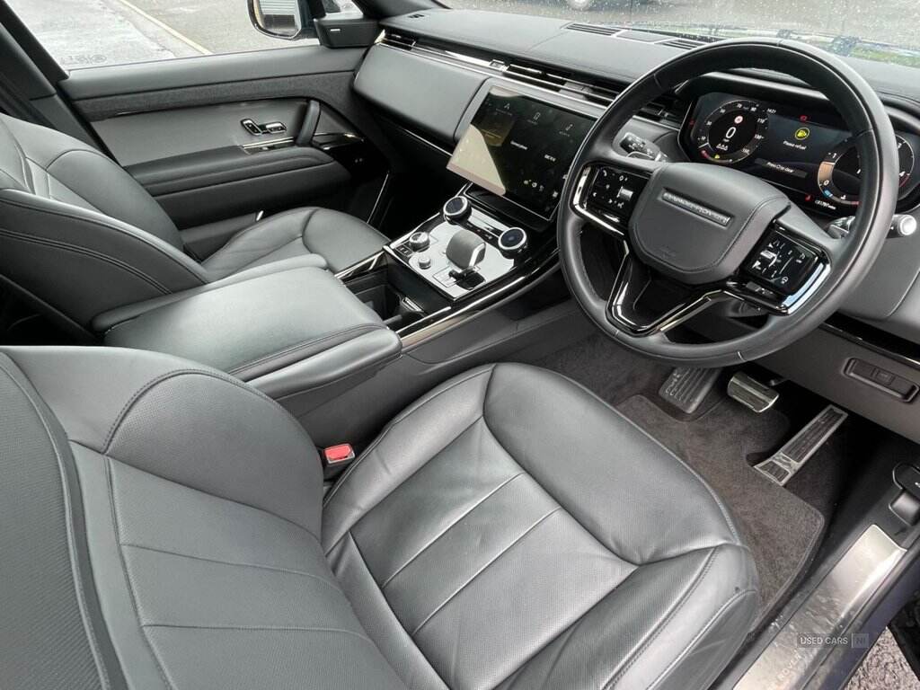 Sep 2023 Land Rover Range Rover Sport 3.0 D300 Dynamic SE 5dr Auto