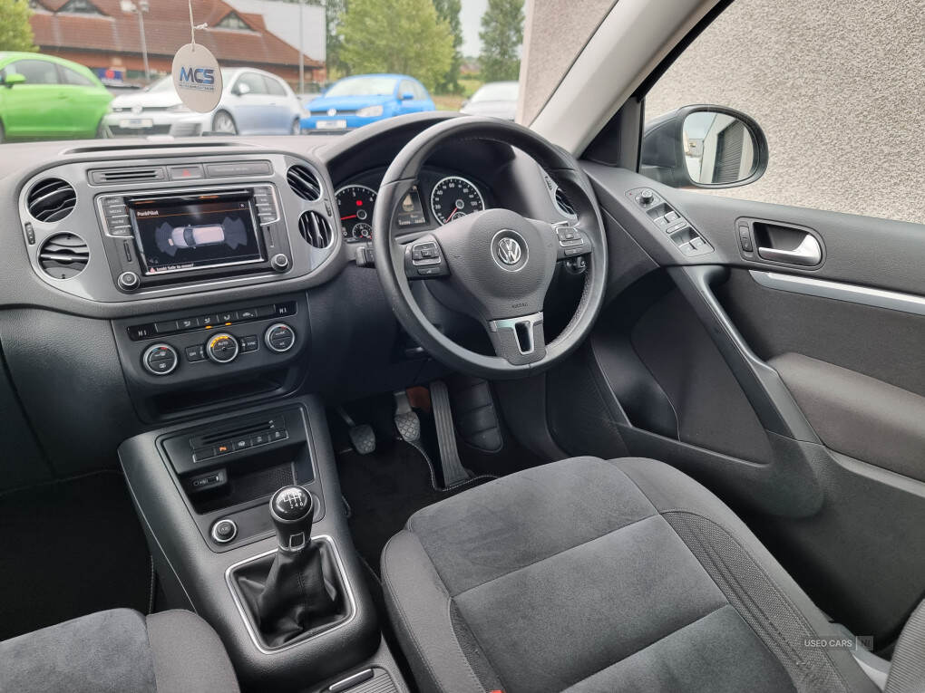 Sep 2015 Volkswagen Tiguan 2.0 TDi BlueMotion Tech Match 150 5dr [2WD]