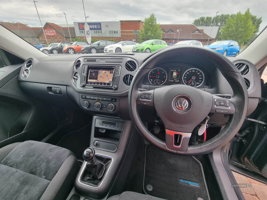 Sep 2015 Volkswagen Tiguan 2.0 TDi BlueMotion Tech Match 150 5dr [2WD]