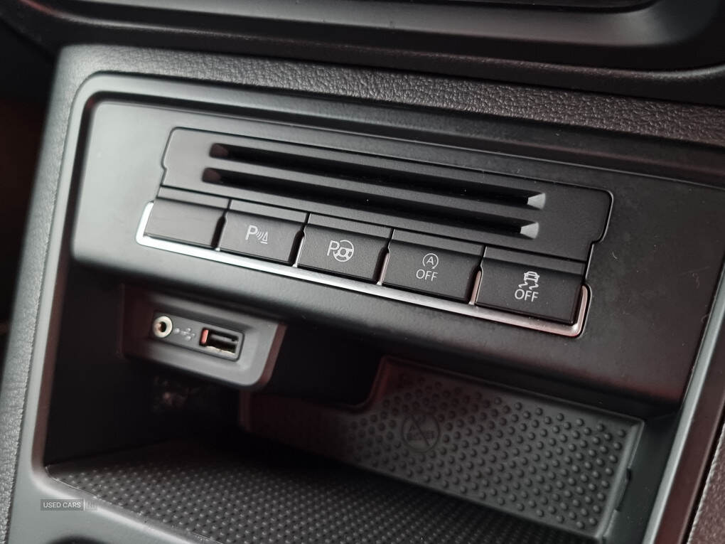 Sep 2015 Volkswagen Tiguan 2.0 TDi BlueMotion Tech Match 150 5dr [2WD]