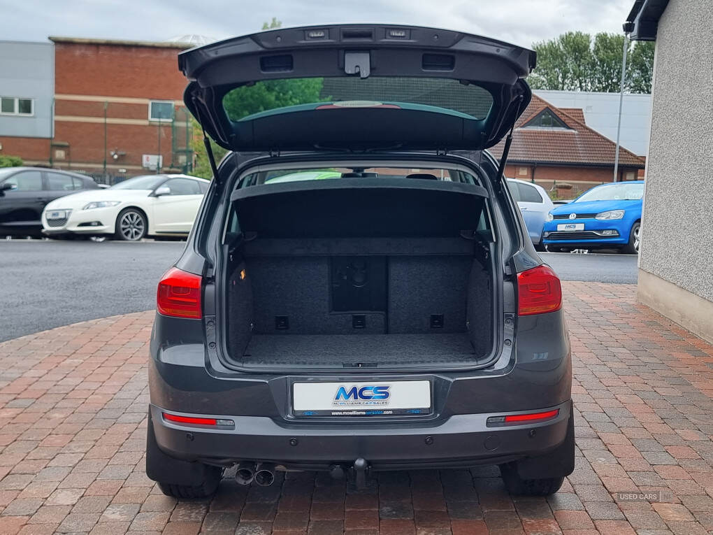 Sep 2015 Volkswagen Tiguan 2.0 TDi BlueMotion Tech Match 150 5dr [2WD]