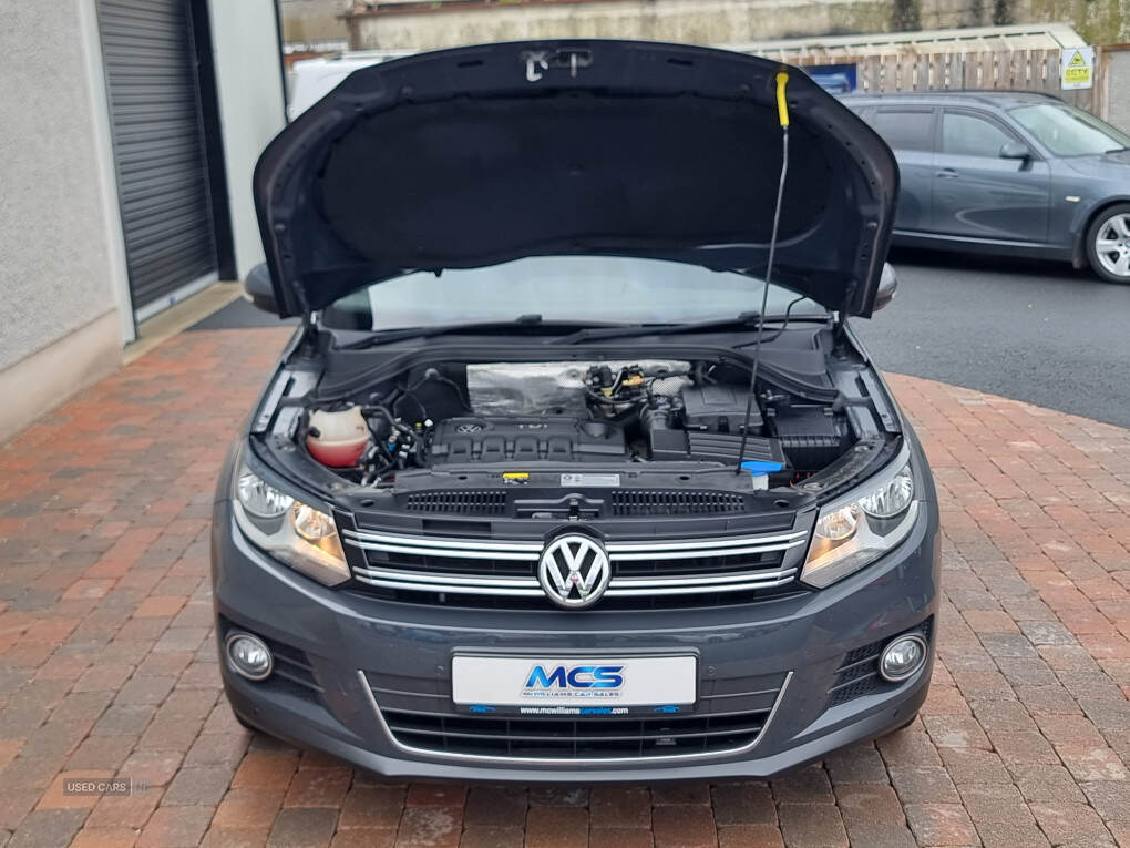 Sep 2015 Volkswagen Tiguan 2.0 TDi BlueMotion Tech Match 150 5dr [2WD]