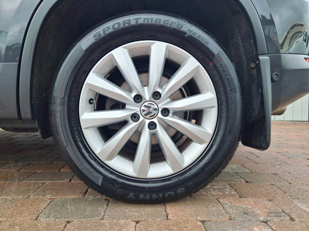 Sep 2015 Volkswagen Tiguan 2.0 TDi BlueMotion Tech Match 150 5dr [2WD]