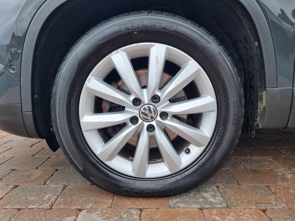Sep 2015 Volkswagen Tiguan 2.0 TDi BlueMotion Tech Match 150 5dr [2WD]