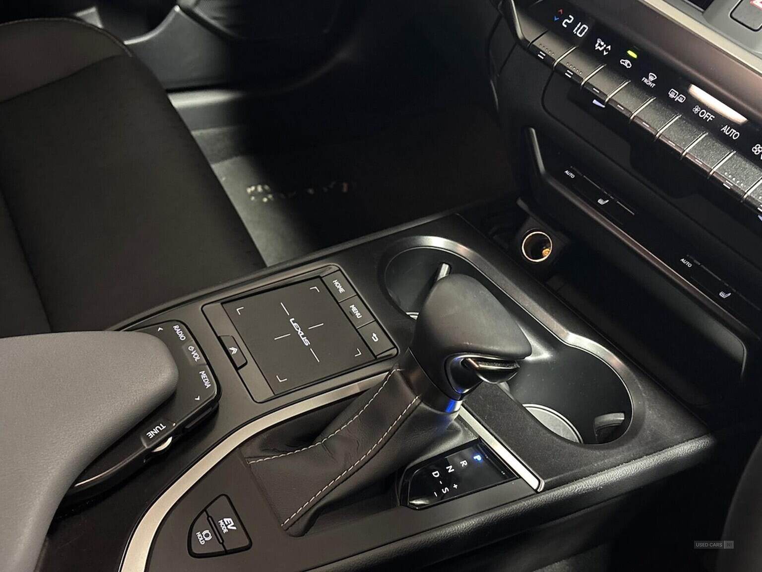 Feb 2022 Lexus UX 250H 2.0 5Dr Cvt [Premium Sport Edition]