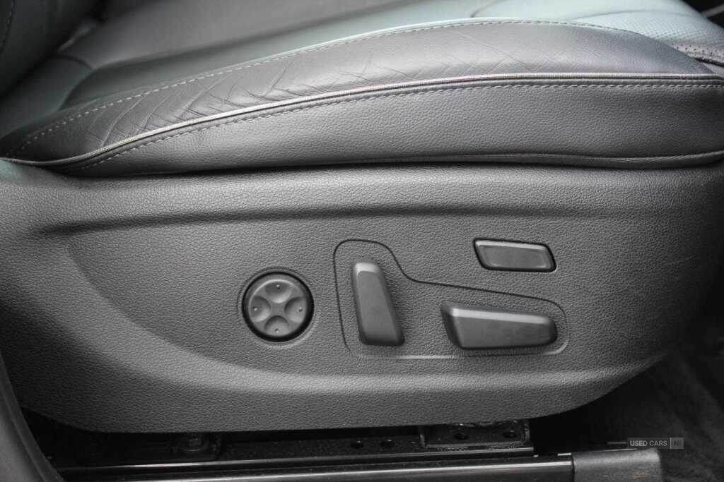 Jun 2021 Hyundai Santa Fe 1.6 TGDi Hybrid Ultimate 5dr 4WD Auto