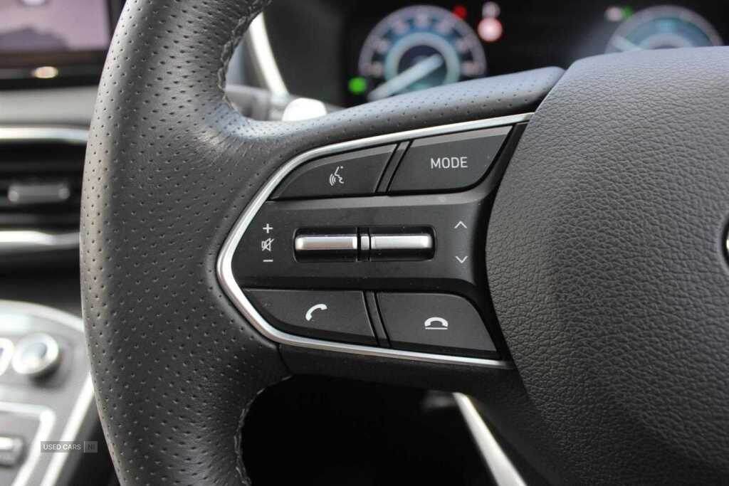 Jun 2021 Hyundai Santa Fe 1.6 TGDi Hybrid Ultimate 5dr 4WD Auto