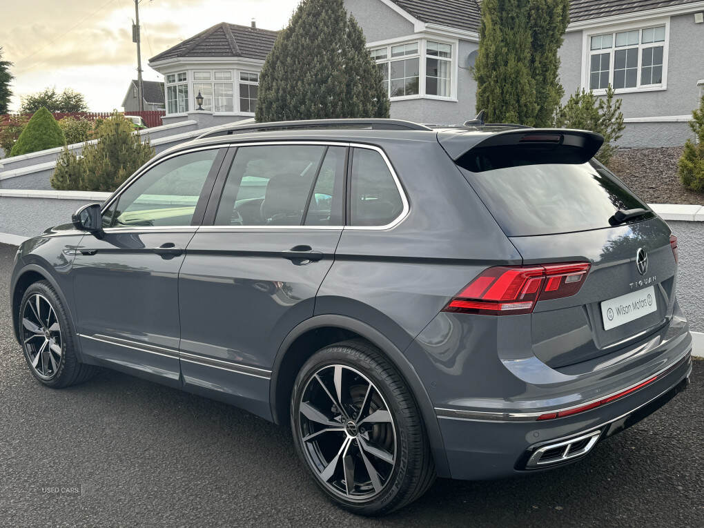 Jan 2022 Volkswagen Tiguan 2.0 TDI 4Motion R-Line 5dr DSG
