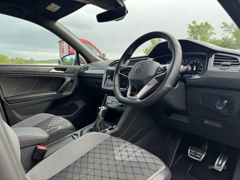 Jan 2022 Volkswagen Tiguan 2.0 TDI 4Motion R-Line 5dr DSG