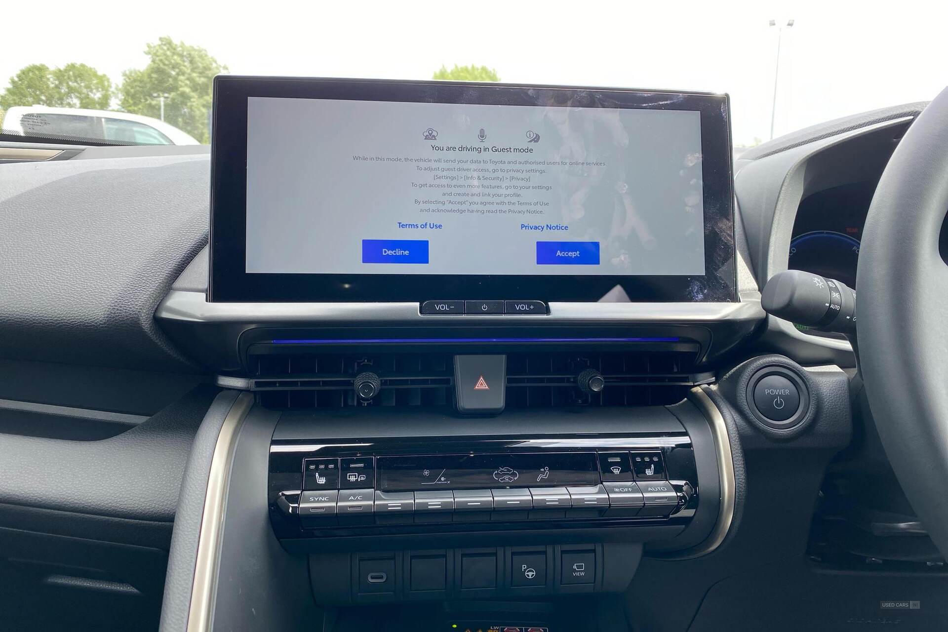 Apr 2025 Toyota C-HR 1.8 Hybrid Excel 5dr CVT