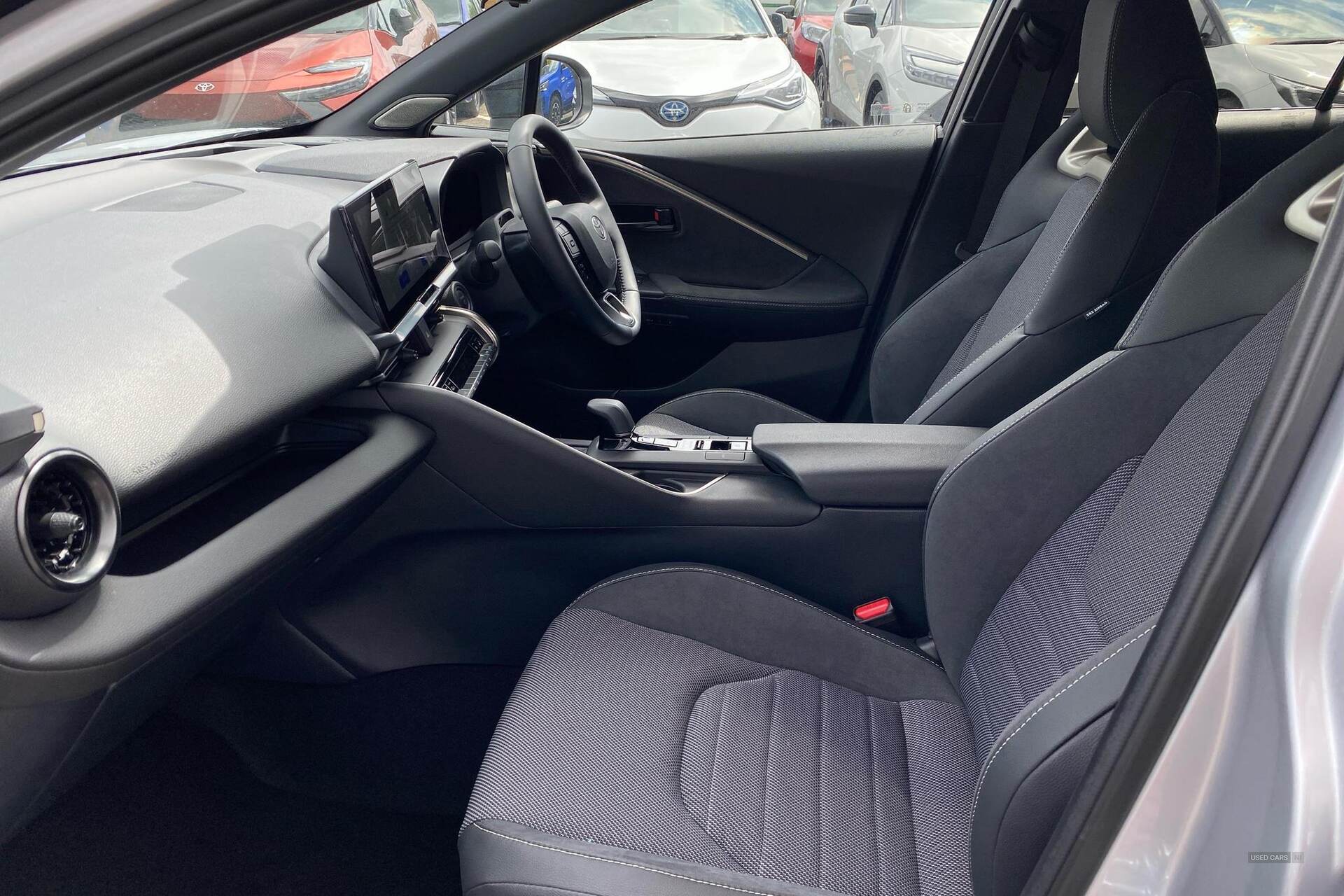 Apr 2025 Toyota C-HR 1.8 Hybrid Excel 5dr CVT