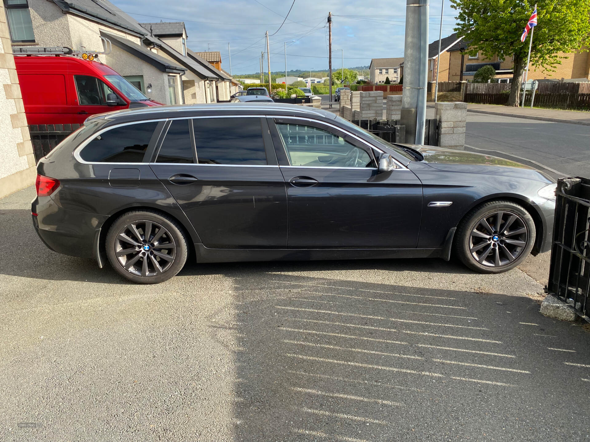 Mar 2011 BMW 5 Series 520d SE 5dr Step Auto