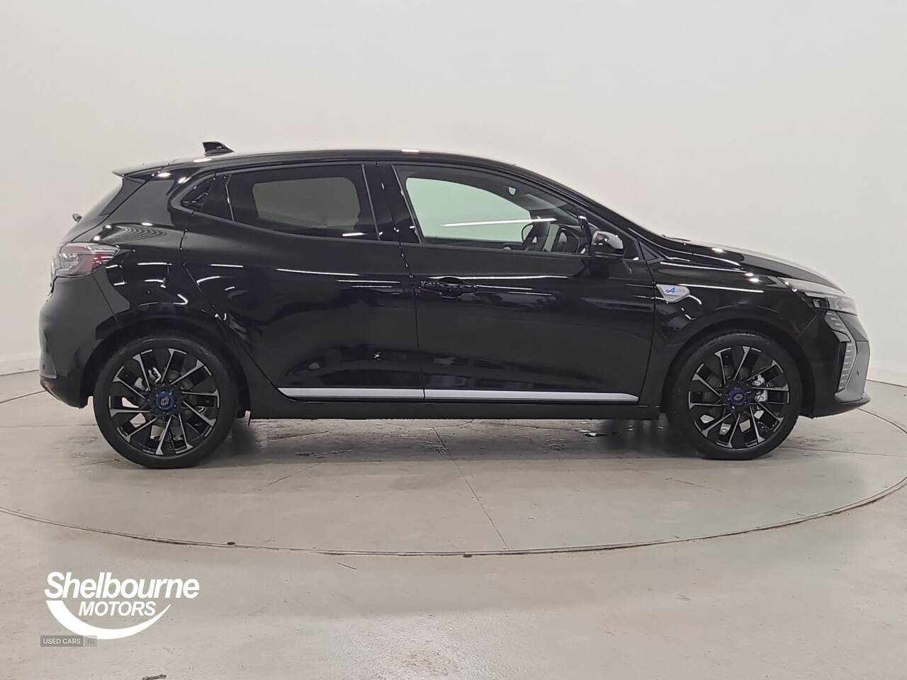 May 2025 Renault Clio 1.6 E-TECH full hybrid 145 Esprit Alpine 5dr Auto