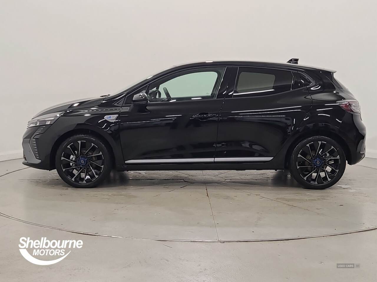 May 2025 Renault Clio 1.6 E-TECH full hybrid 145 Esprit Alpine 5dr Auto