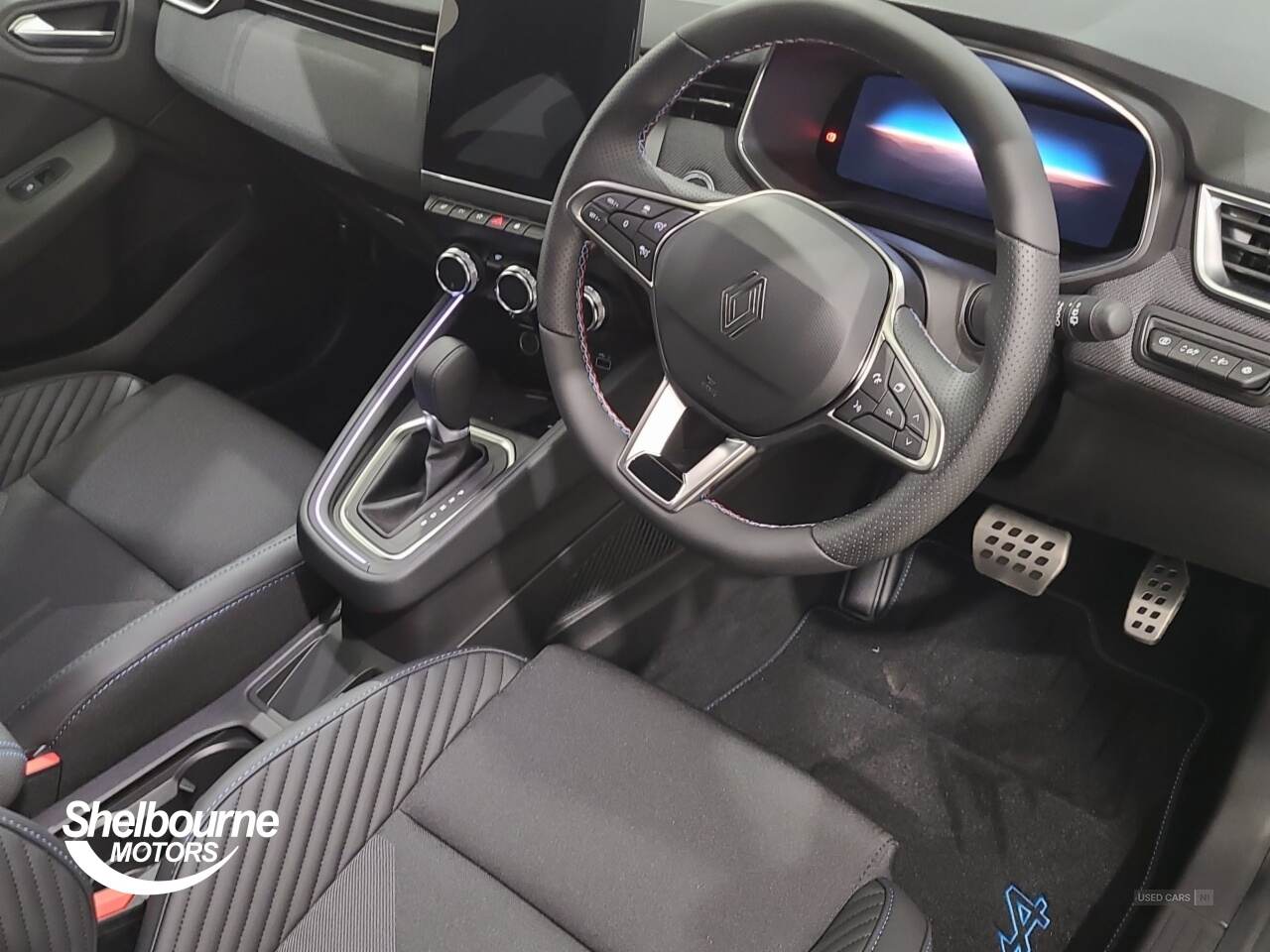 May 2025 Renault Clio 1.6 E-TECH full hybrid 145 Esprit Alpine 5dr Auto
