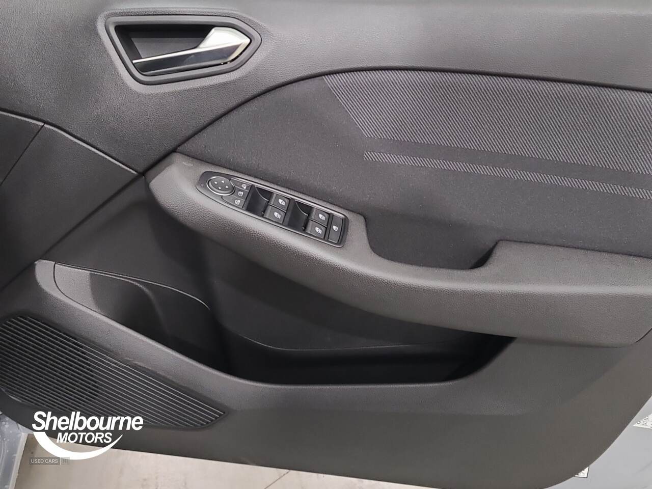 May 2025 Renault Clio 1.6 E-TECH full hybrid 145 Esprit Alpine 5dr Auto