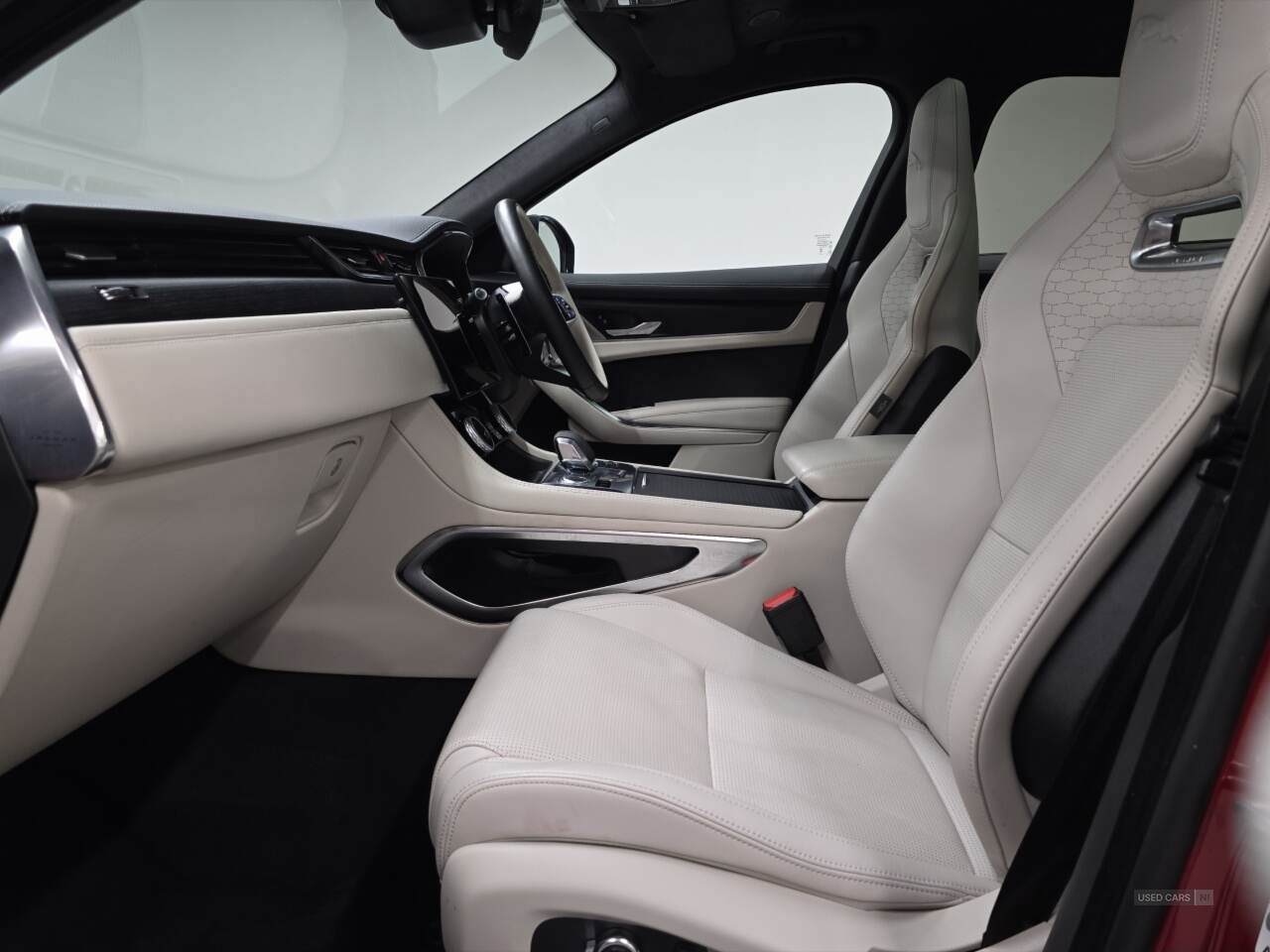 Mar 2024 Jaguar F-Pace 2.0 D200 R-Dynamic HSE Black 5dr Auto AWD