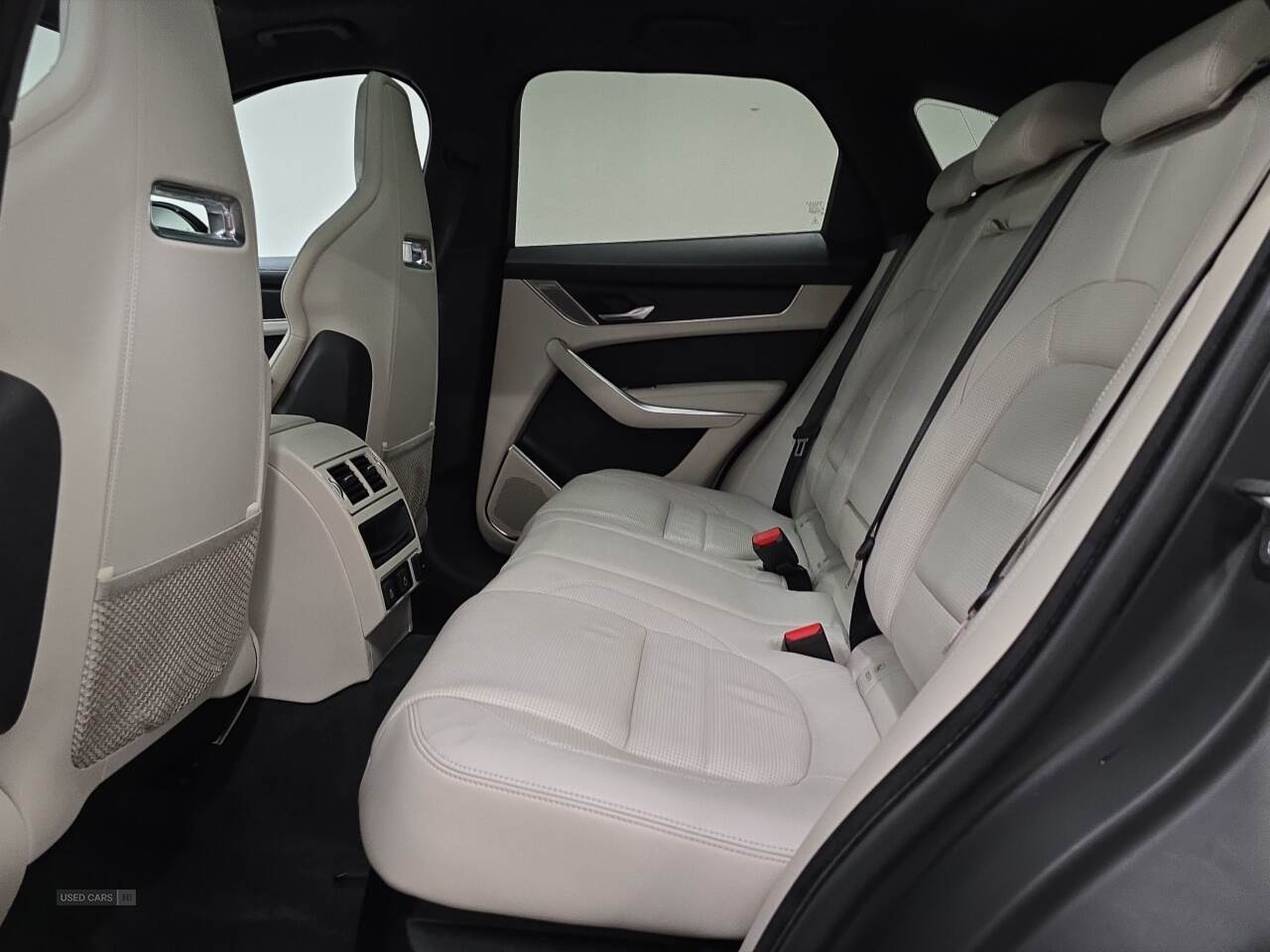 Mar 2024 Jaguar F-Pace 2.0 D200 R-Dynamic HSE Black 5dr Auto AWD