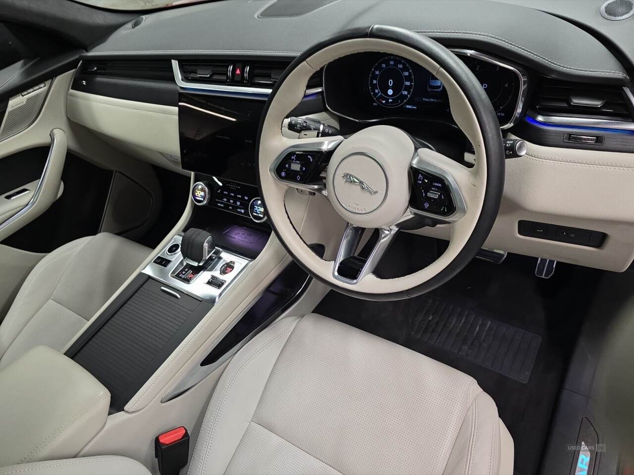 Mar 2024 Jaguar F-Pace 2.0 D200 R-Dynamic HSE Black 5dr Auto AWD