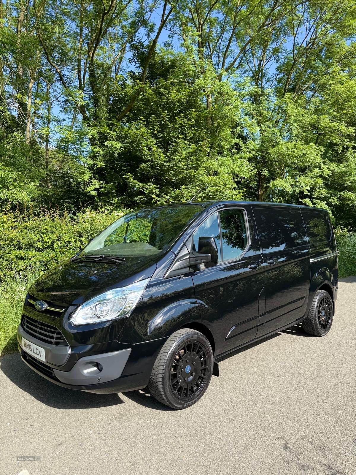 Jul 2016 Ford Transit Custom 2.2 TDCi 125ps Low Roof Limited Van