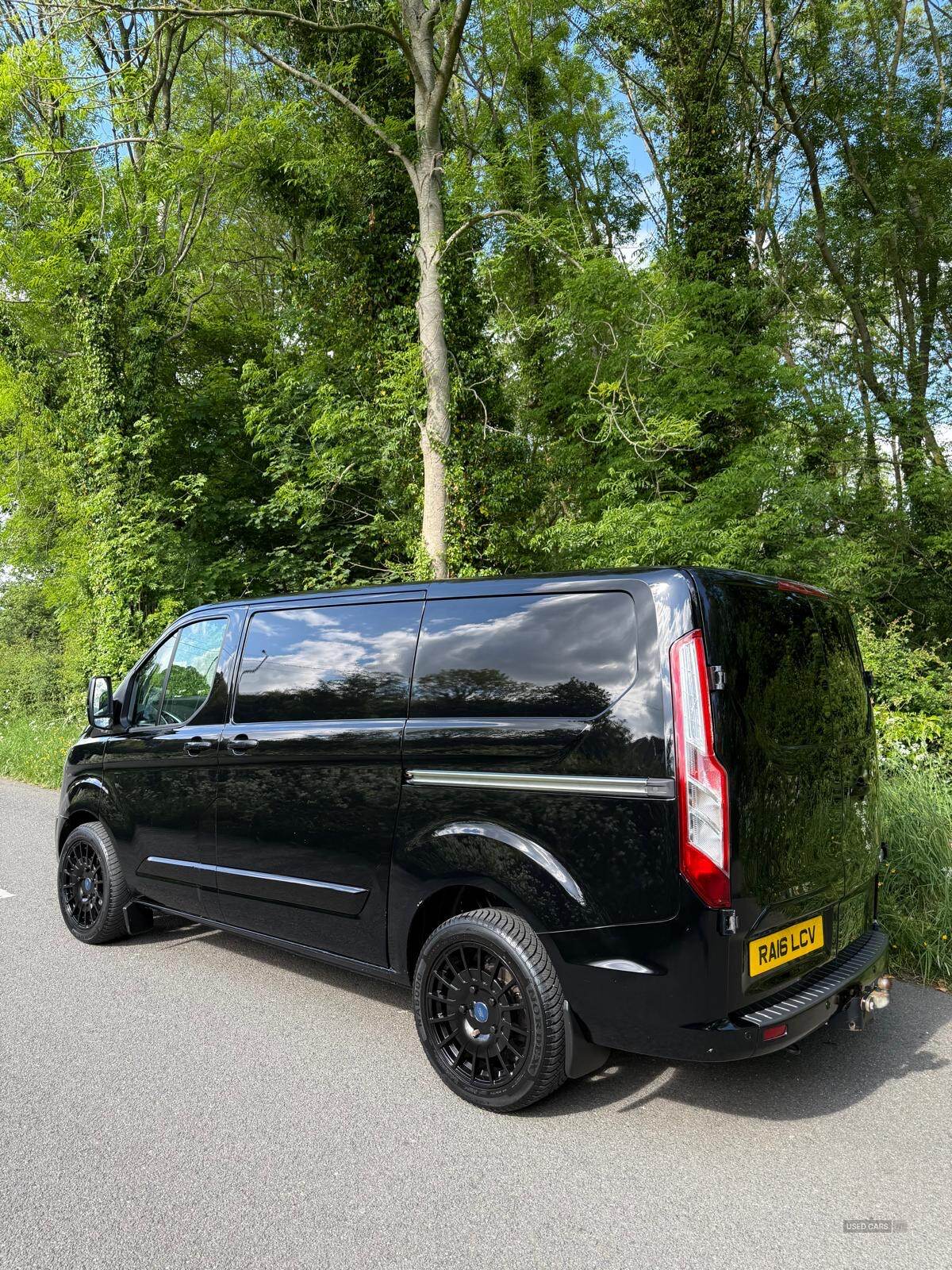 Jul 2016 Ford Transit Custom 2.2 TDCi 125ps Low Roof Limited Van