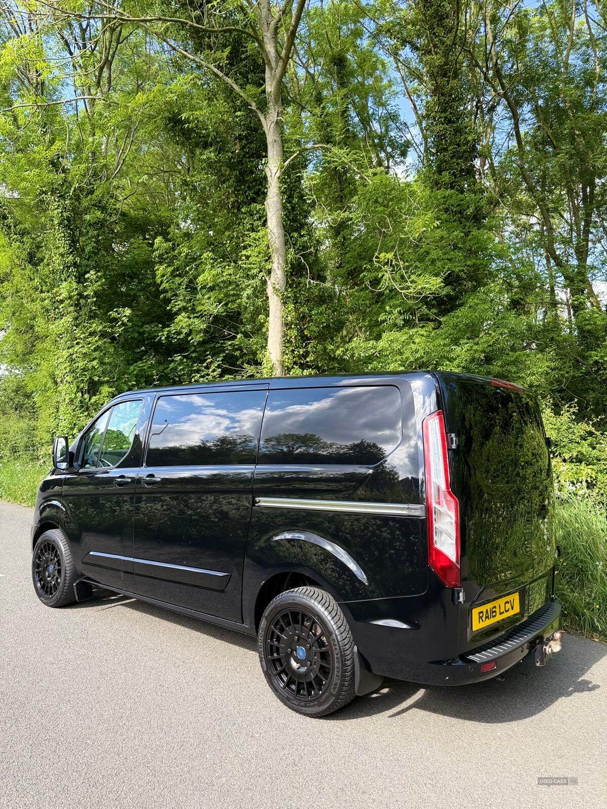 Jul 2016 Ford Transit Custom 2.2 TDCi 125ps Low Roof Limited Van
