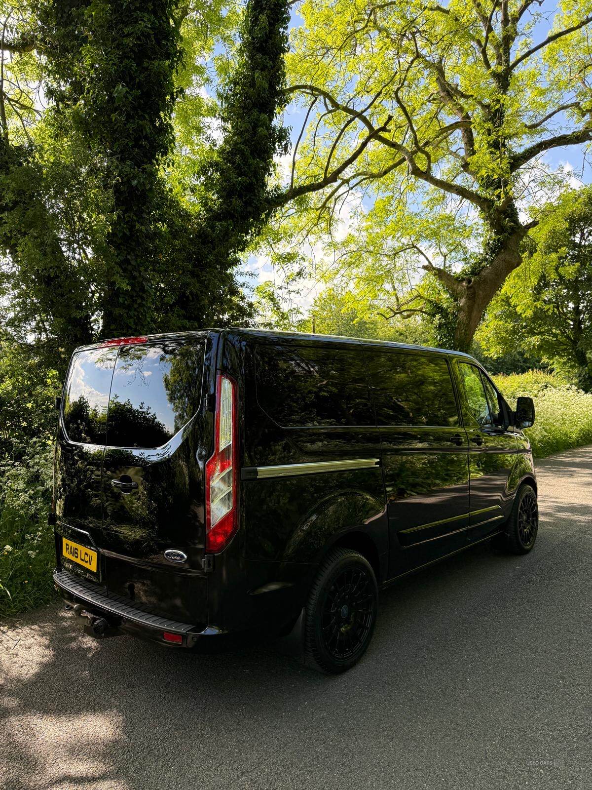 Jul 2016 Ford Transit Custom 2.2 TDCi 125ps Low Roof Limited Van