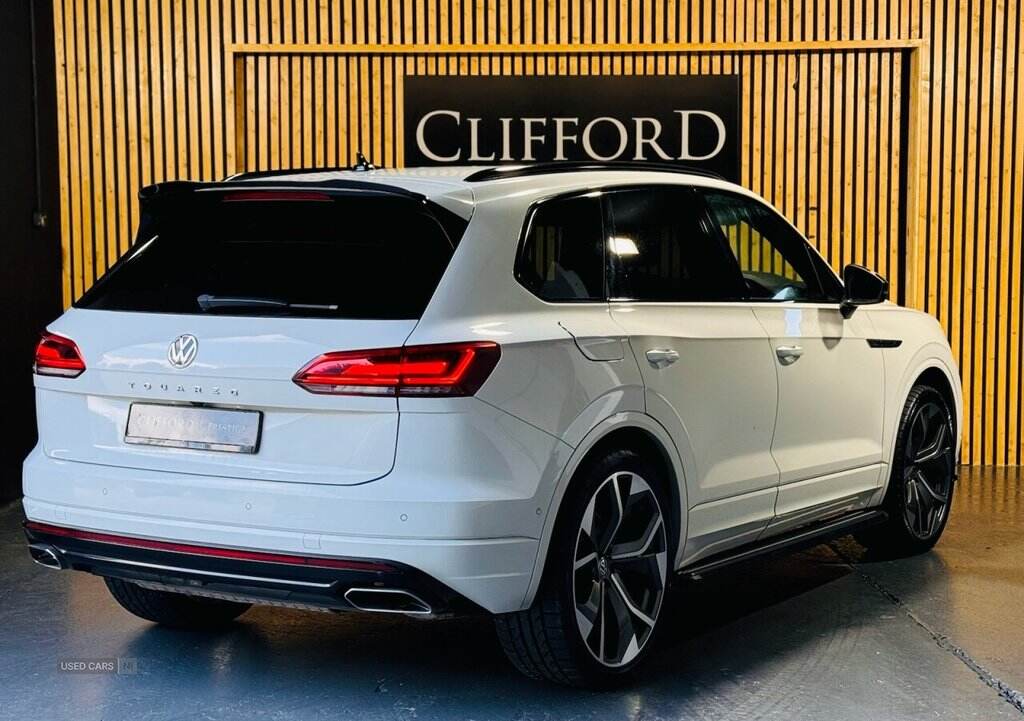 Mar 2019 Volkswagen Touareg 3.0 V6 TDI 4Motion R-Line Tech 5dr Tip Auto