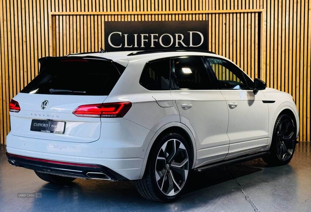 Mar 2019 Volkswagen Touareg 3.0 V6 TDI 4Motion R-Line Tech 5dr Tip Auto