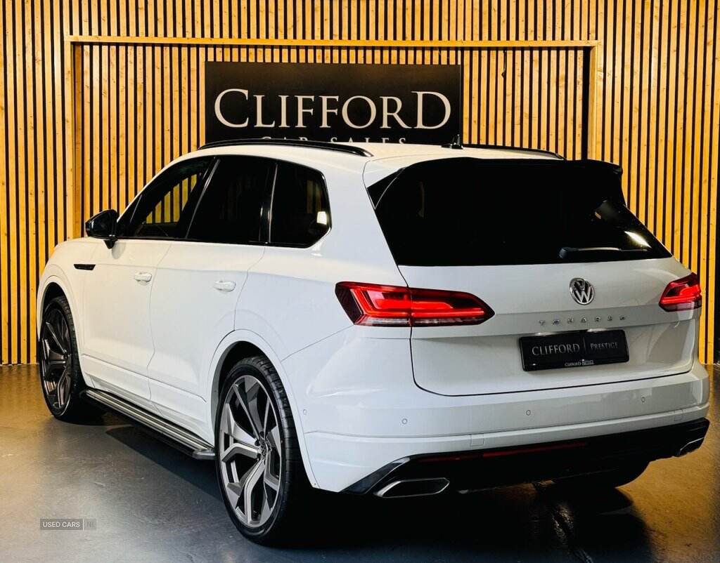 Mar 2019 Volkswagen Touareg 3.0 V6 TDI 4Motion R-Line Tech 5dr Tip Auto