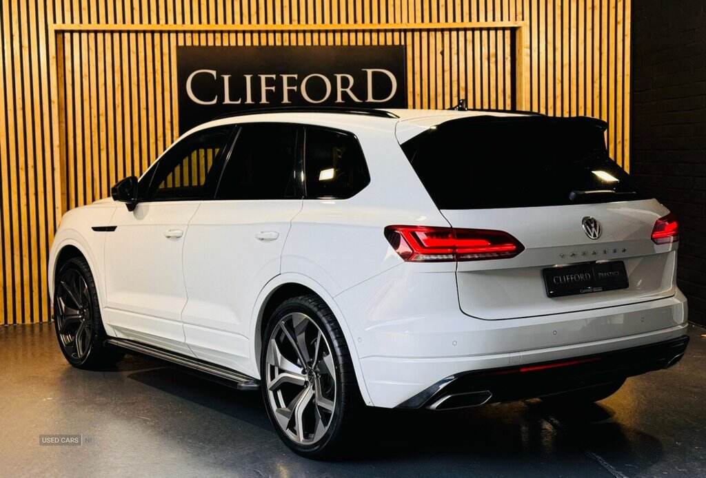 Mar 2019 Volkswagen Touareg 3.0 V6 TDI 4Motion R-Line Tech 5dr Tip Auto