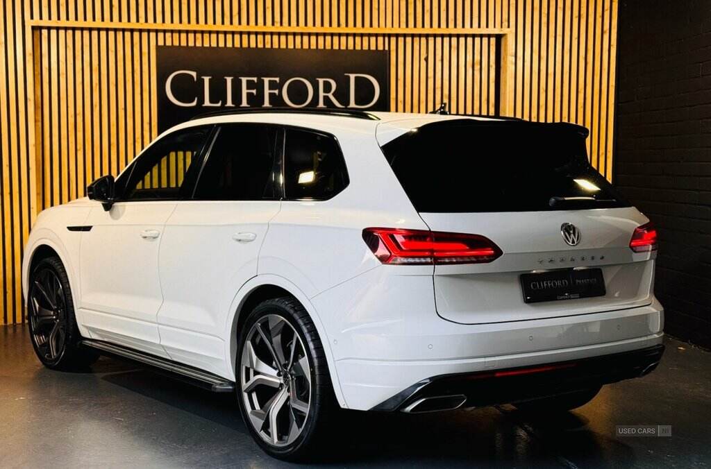 Mar 2019 Volkswagen Touareg 3.0 V6 TDI 4Motion R-Line Tech 5dr Tip Auto