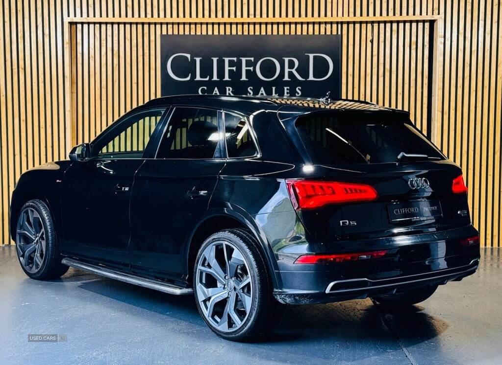 Feb 2019 Audi Q5 40 TDI Quattro S Line 5dr S Tronic