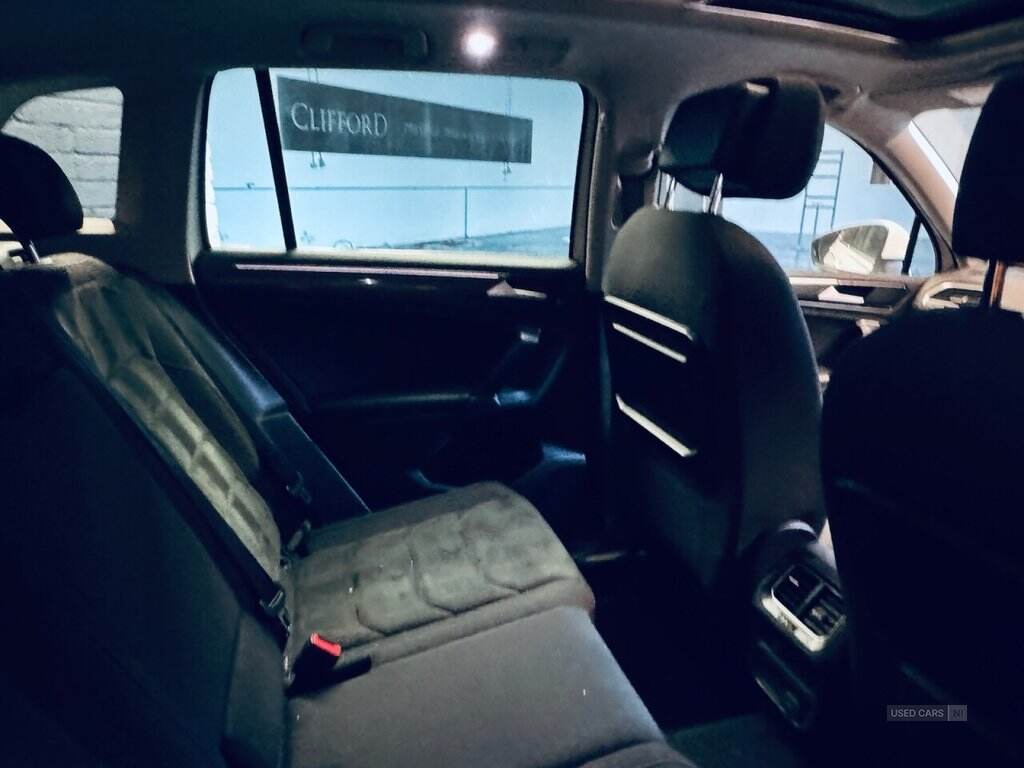 Feb 2017 Volkswagen Tiguan 2.0 TDi 150 4Motion SEL 5dr DSG