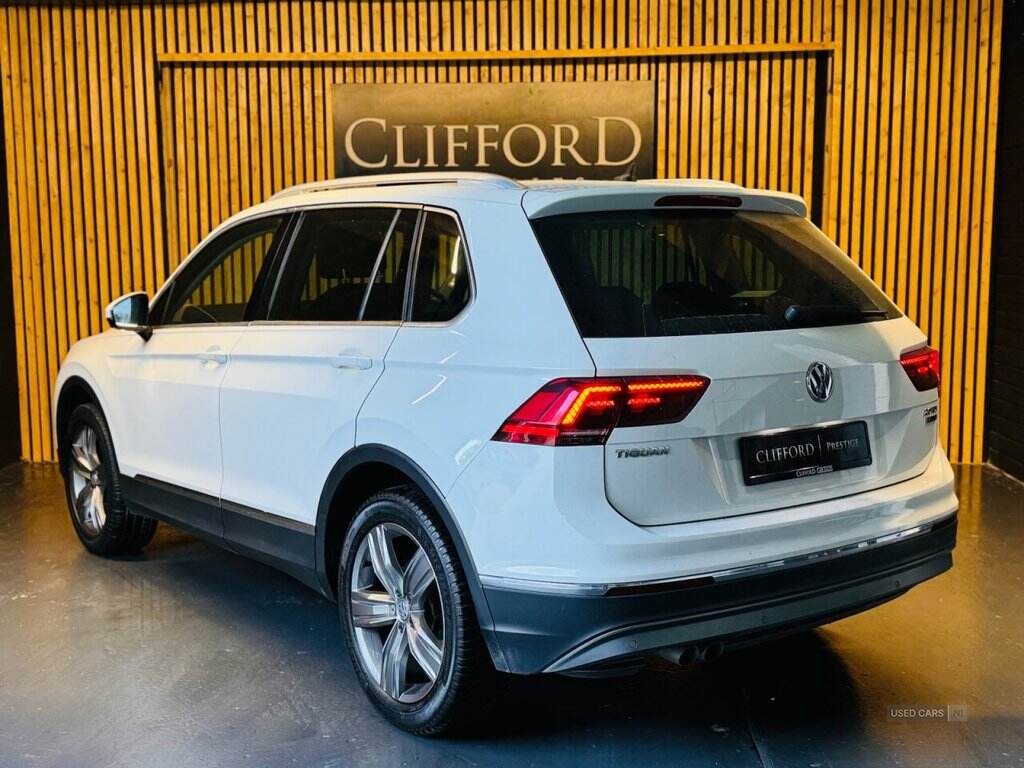 Feb 2017 Volkswagen Tiguan 2.0 TDi 150 4Motion SEL 5dr DSG