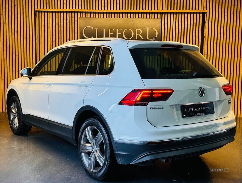 Feb 2017 Volkswagen Tiguan 2.0 TDi 150 4Motion SEL 5dr DSG