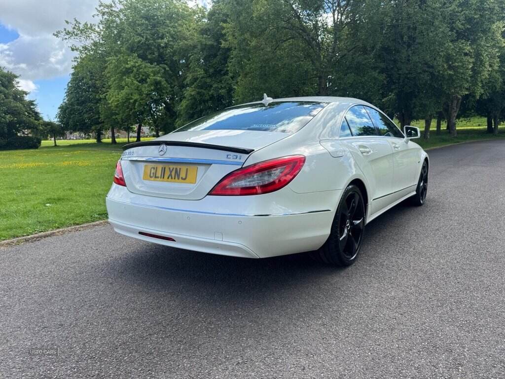 Jul 2011 Mercedes-Benz CLS Class CLS 350 CDI BlueEFFICIENCY 4dr Tip Auto