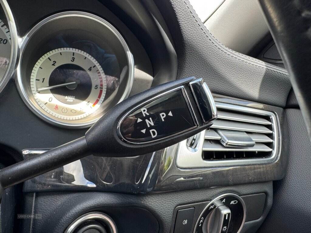 Jul 2011 Mercedes-Benz CLS Class CLS 350 CDI BlueEFFICIENCY 4dr Tip Auto