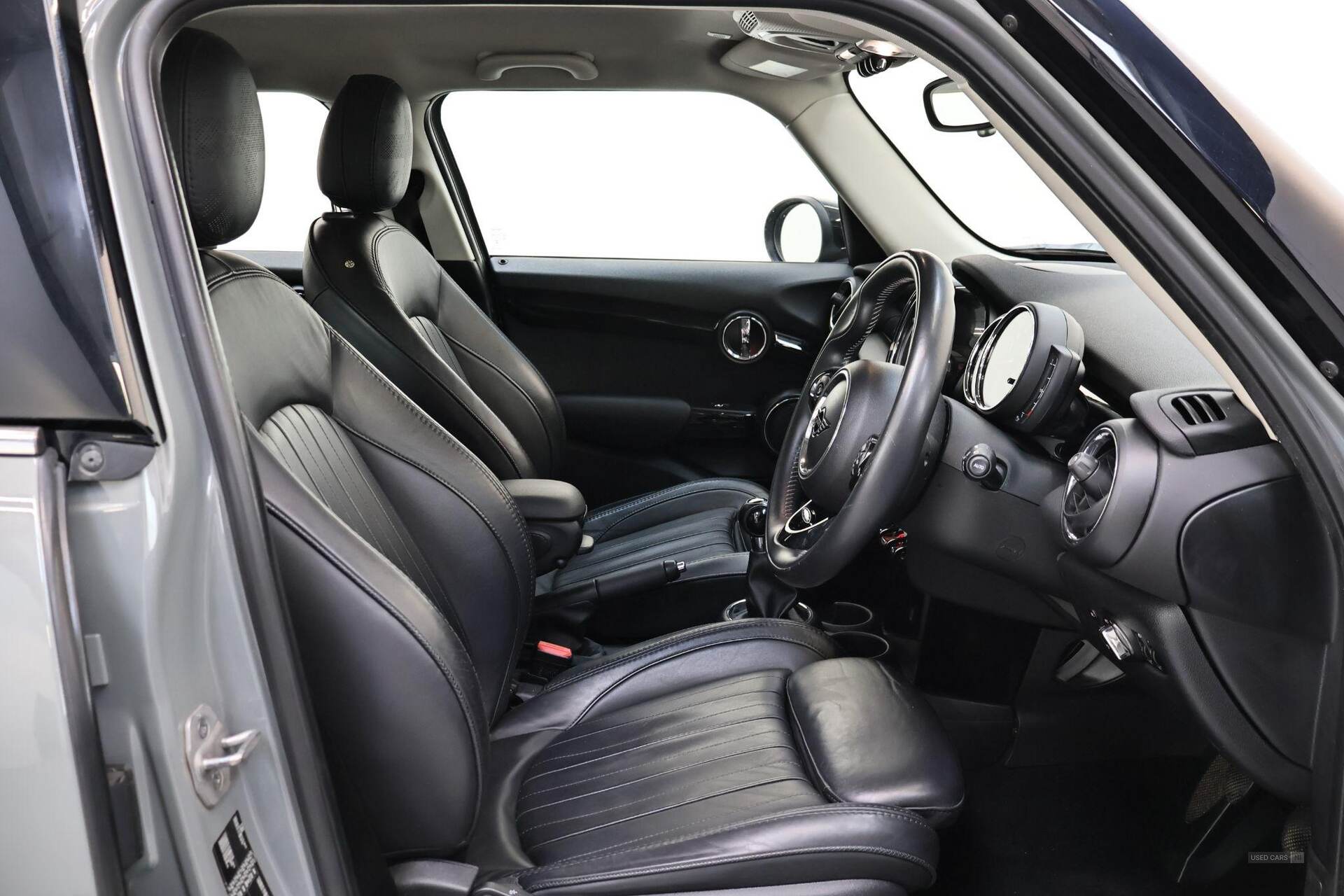 Dec 2020 MINI Hatch 1.5 Cooper Exclusive II 5dr