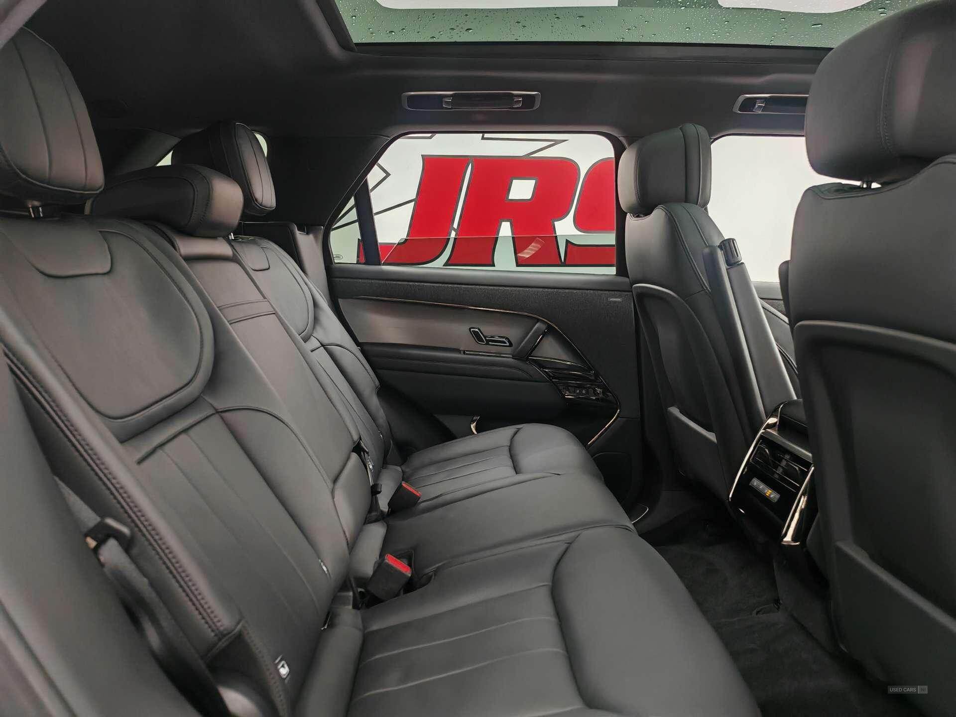 Jul 2024 Land Rover Range Rover Sport 3.0 P460e Dynamic SE 5dr Auto