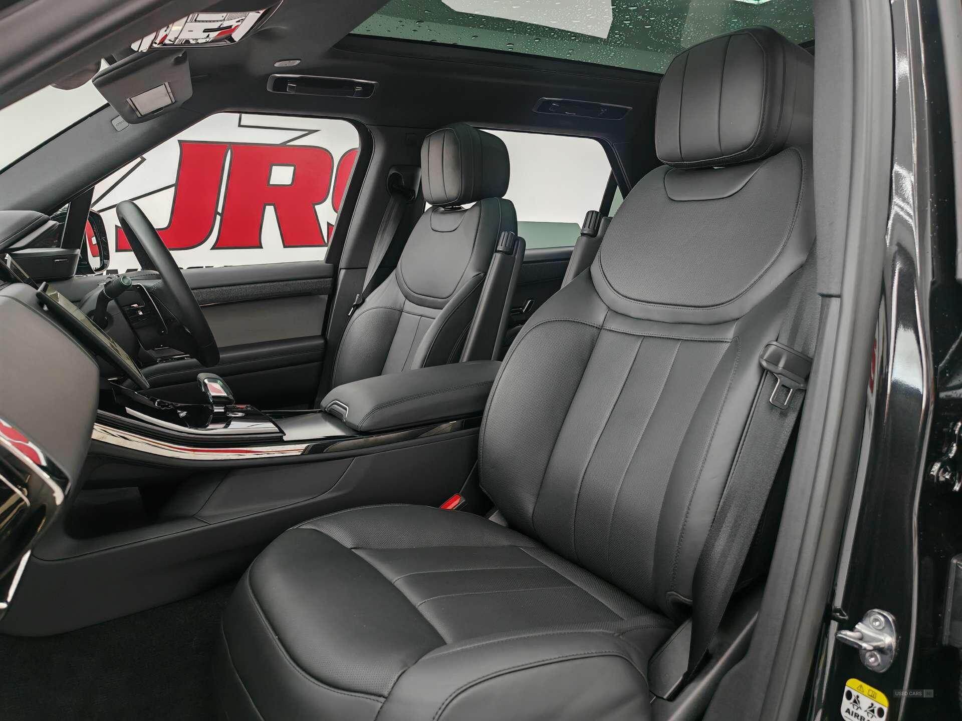 Jul 2024 Land Rover Range Rover Sport 3.0 P460e Dynamic SE 5dr Auto