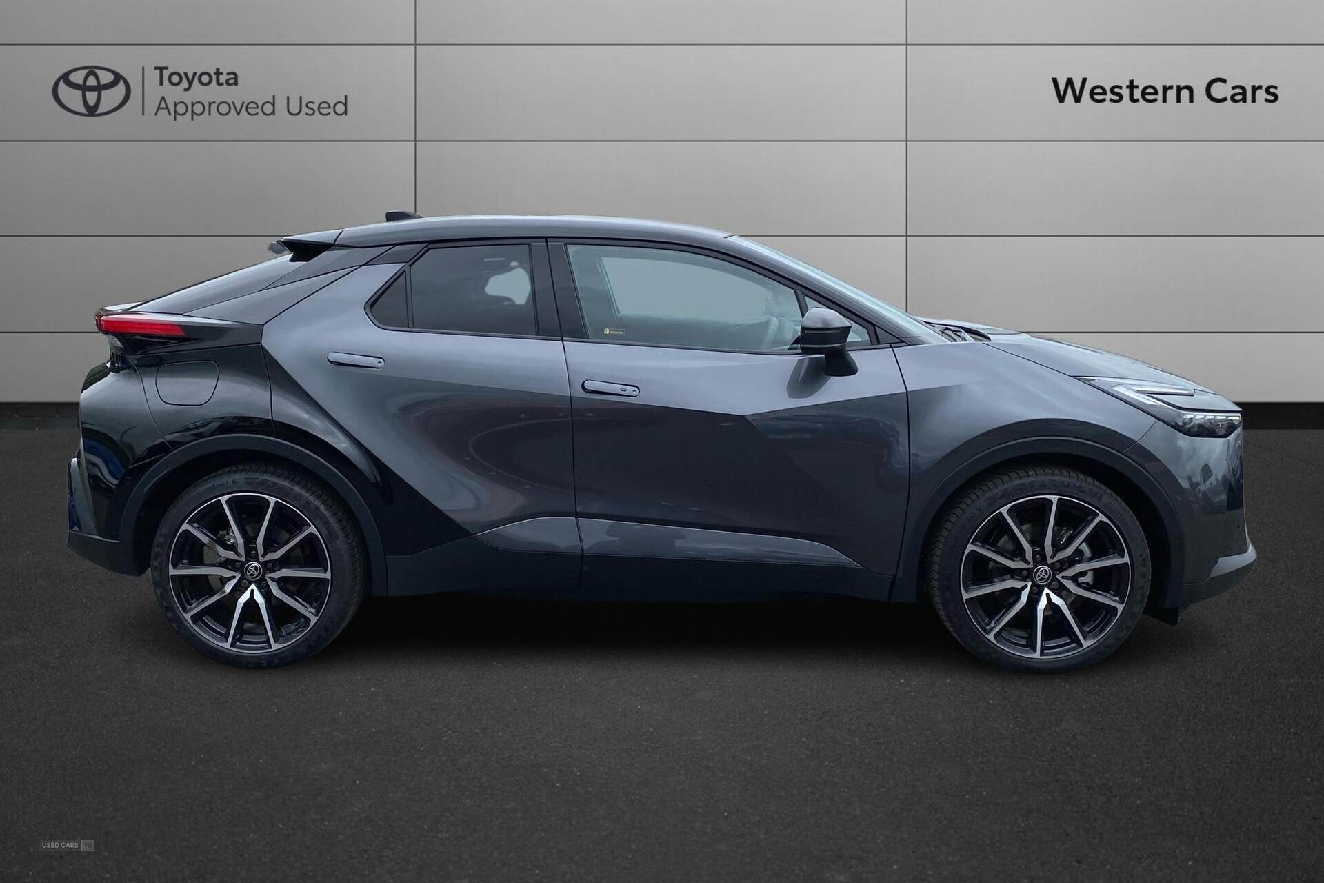 Apr 2025 Toyota C-HR 2.0 PHEV GR Sport 5dr CVT