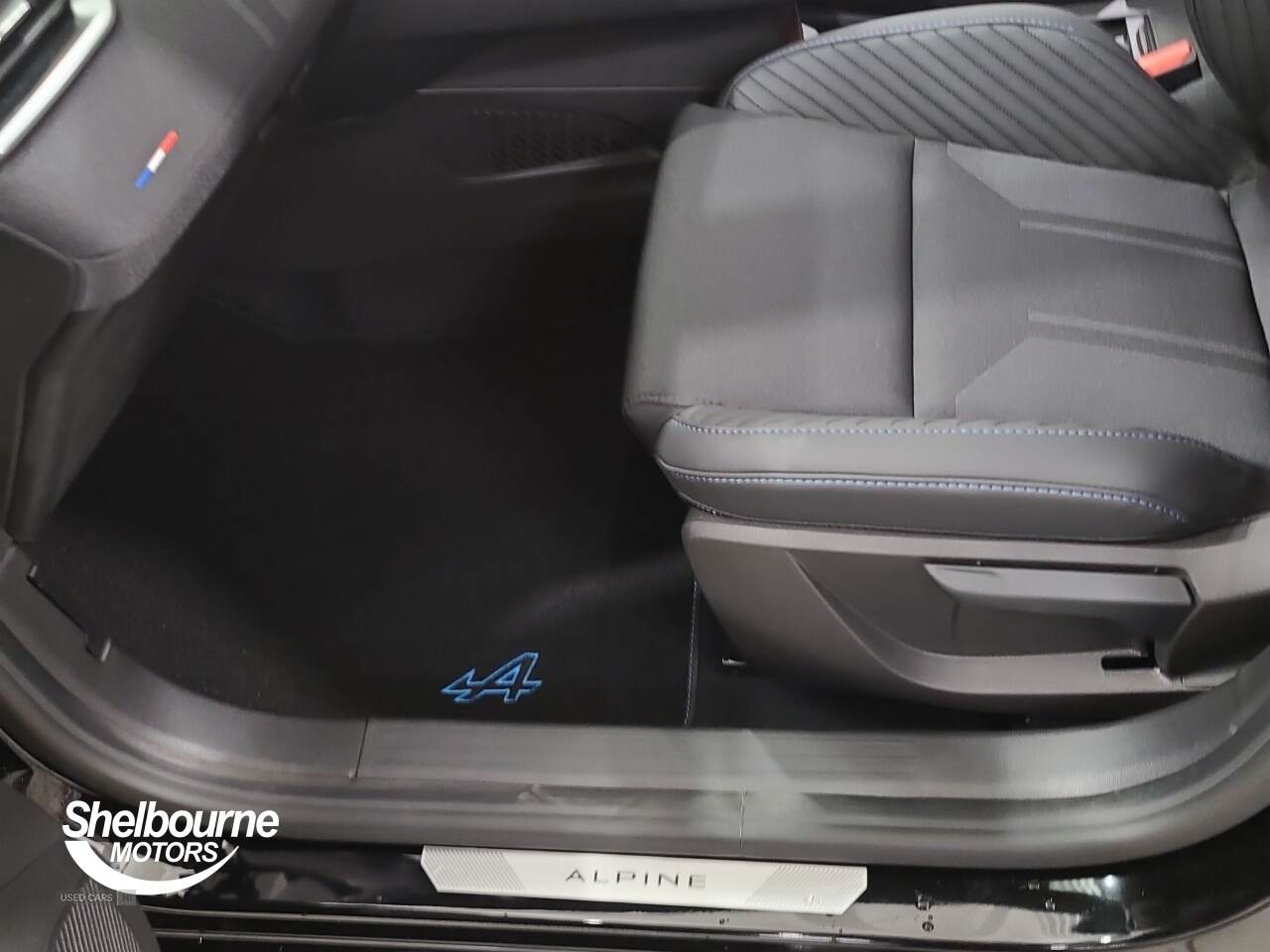 May 2025 Renault Clio 1.6 E-TECH full hybrid 145 Esprit Alpine 5dr Auto