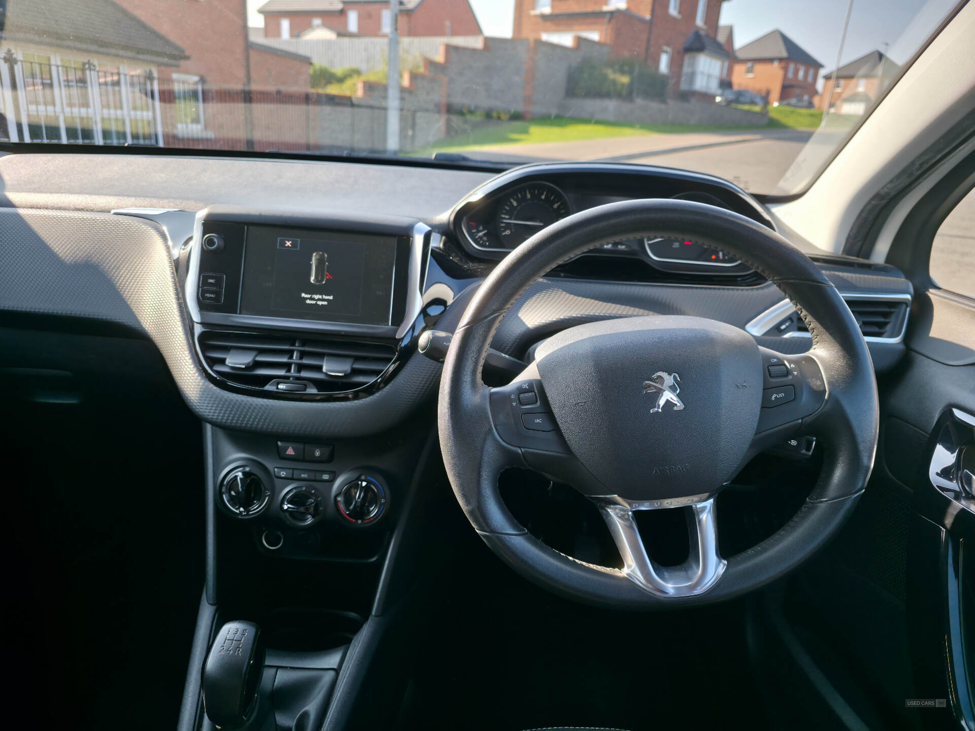 Oct 2015 Peugeot 208 1.2 PureTech 82 Active 5dr